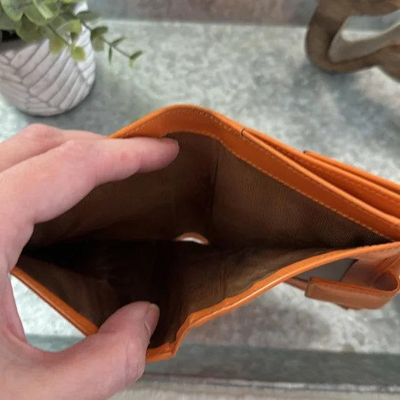 Salvatore Ferragamo Compact Wallet - Picture 11 of 11